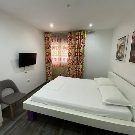 Hotel Gjilani Ksamil
