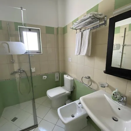 Tirana Hotel *