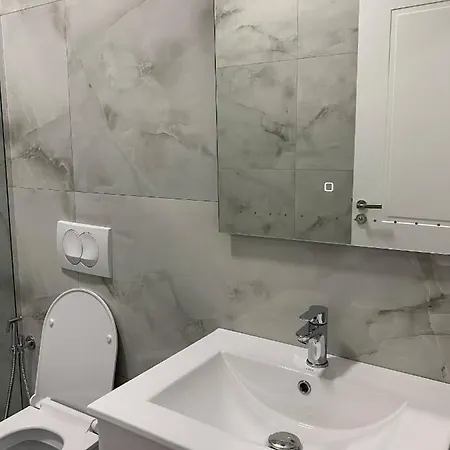 Tirana Hotel Ksamil