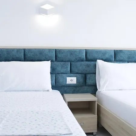 Tirana Hotel *