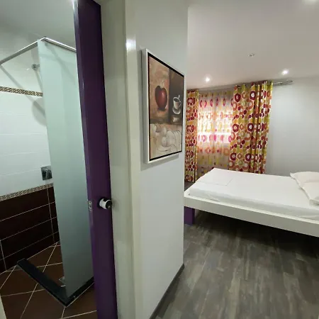 Tirana Hotel * Ksamil