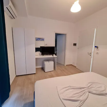 Tirana Hotel Otel *