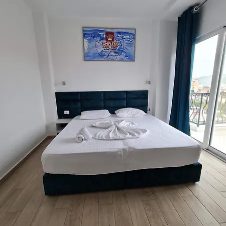Tirana Hotel *