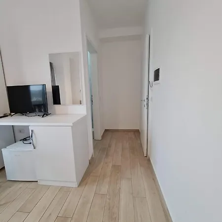 Otel Tirana Hotel Ksamil